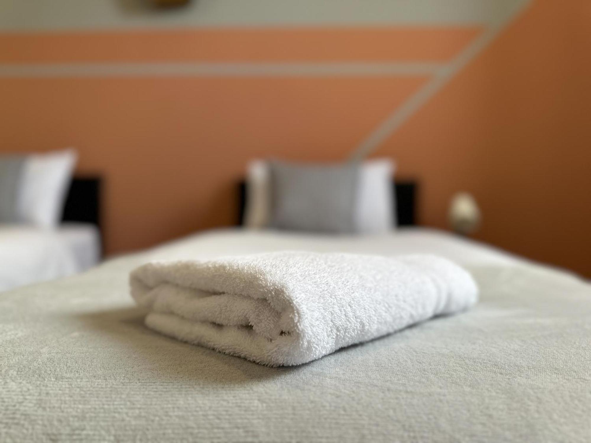 Great Offers On Long Stays!! Laluna Apartments Gateshead Esterno foto